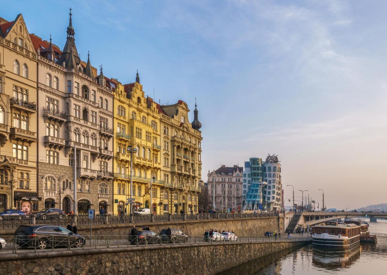 Mn6 Luxury Suites By Adrez Prague Luaran gambar