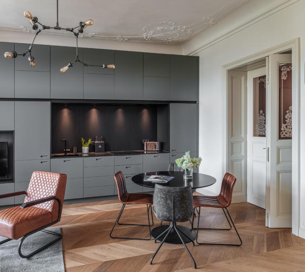 Mn6 Luxury Suites By Adrez Prague Luaran gambar