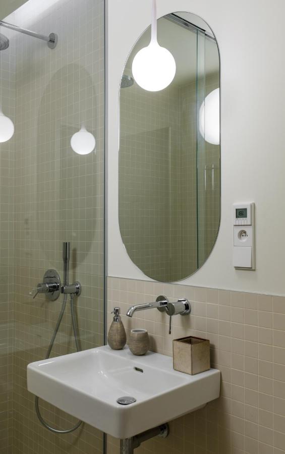 Mn6 Luxury Suites By Adrez Prague Luaran gambar