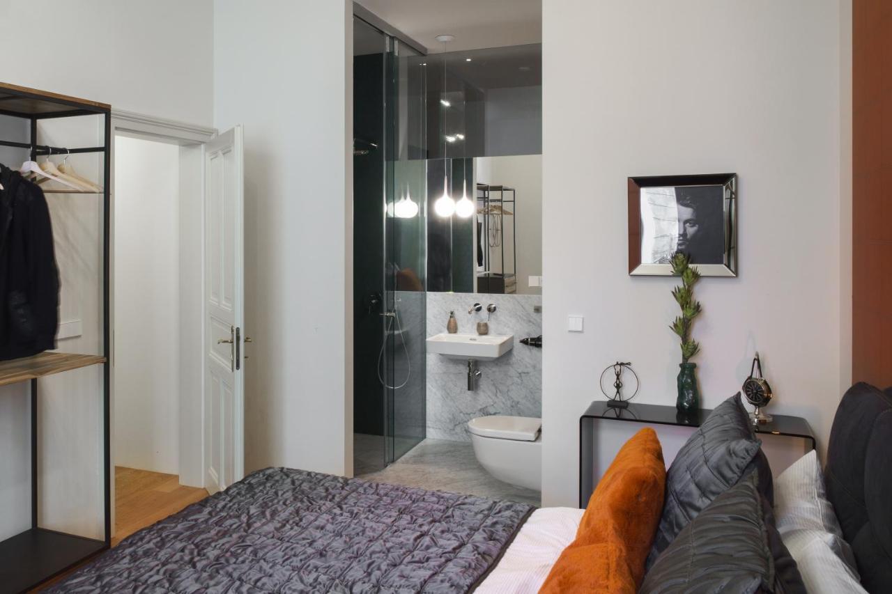 Mn6 Luxury Suites By Adrez Prague Luaran gambar